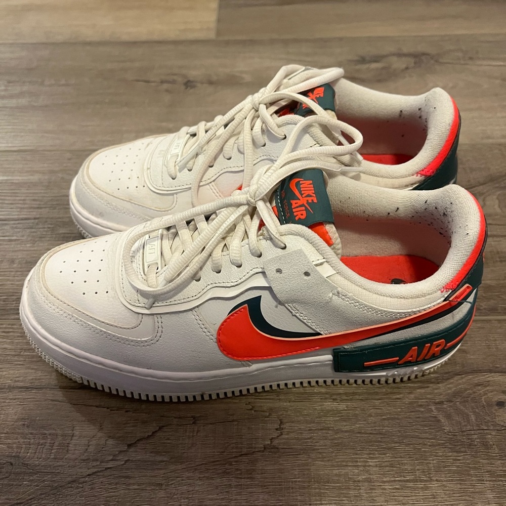 Air Force 1 Low Shadow White Solar Red
